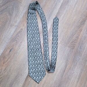 Stafford Mens Silk Blend Geometric Circle Diamond Pattern Necktie Sag Grey